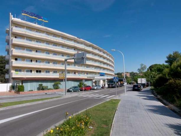 Medplaya Calypso Hotel Salou - Compare Deals