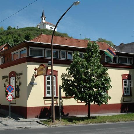 Alabárdos Panzió és Apartmanház