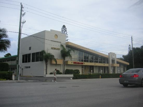 Golden Nugget Beach Club Sunny Isles Compare Deals
