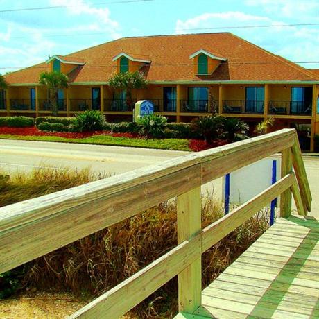 Ocean Sands Beach Inn