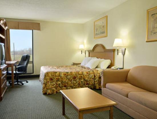 Days Inn Suites By Wyndham New Iberia Compare Deals