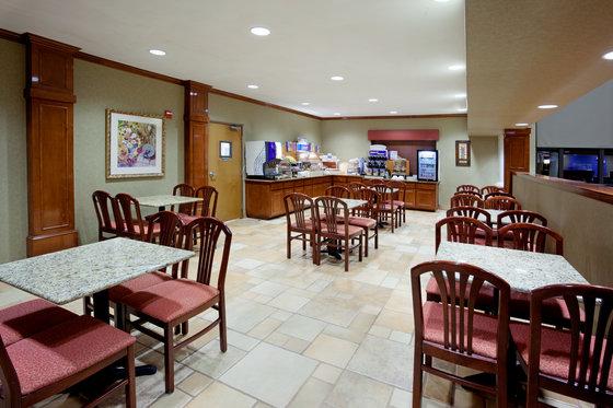 Holiday Inn Express Hotel & Suites Cedar Park