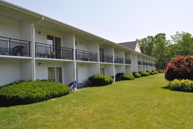 Classic Inn & Suites West Boylston