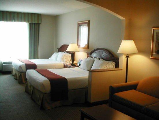 Holiday Inn Express Hotel & Suites Erie