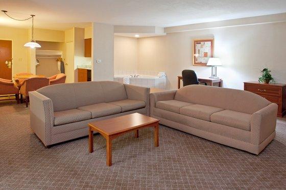 Holiday Inn Express Hotel Suites Erie Summit Township - 