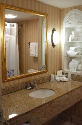 Holiday Inn Express Hotel & Suites Erie