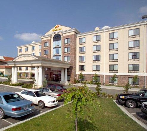 Holiday Inn Express Hotel & Suites Erie