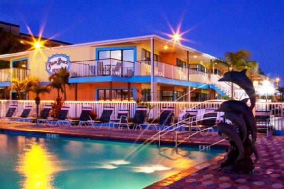 Plaza Beach Hotel Beachfront Resort Saint Pete Compare Deals