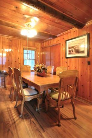 The Lodge At Suttle Lake Sisters Compare Deals