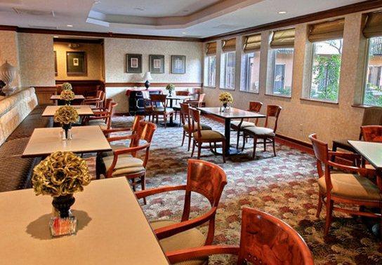 Hotel deals kansas city plaza