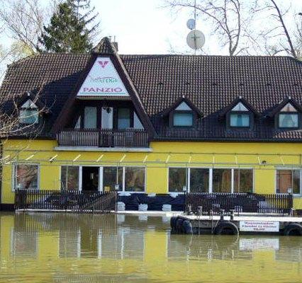 Vizafogó Panzió és Étterem