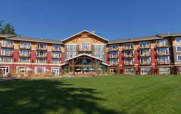 clearwater river casino hotel review