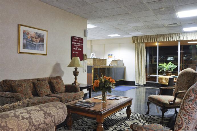 Niantic Motel Compare Deals - 