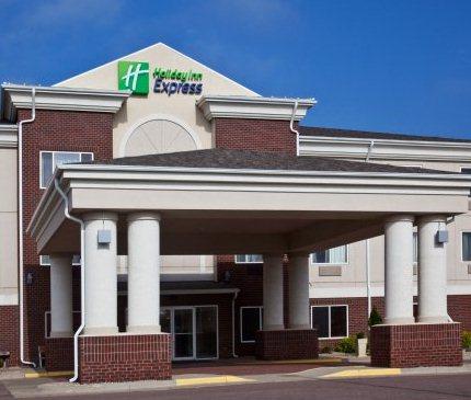 Holiday Inn Express Hotel & Suites Vermillion