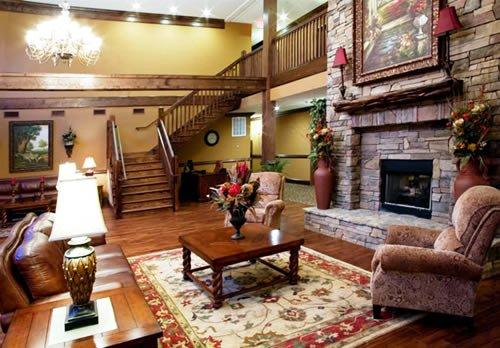 Mountain Lodge Flat Rock North Carolina Hendersonville Compare Deals   HI106857407 