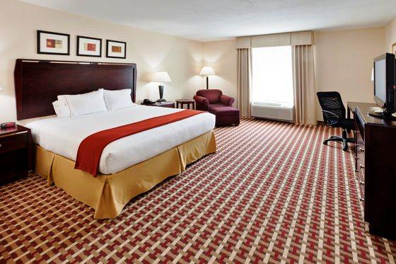 Holiday Inn Express Suites White Haven Poconos East Side