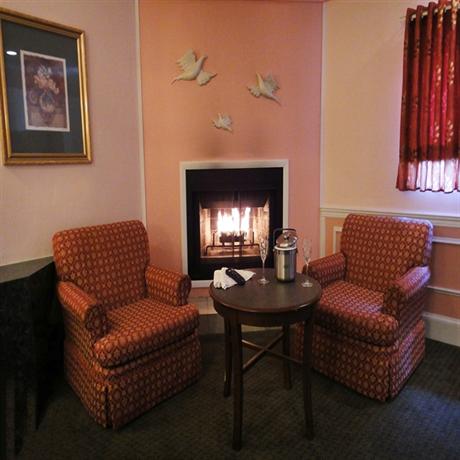 Inn Of The Dove Suites Bensalem