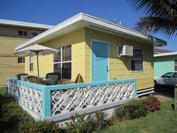 The Holiday Court Motel Fort Myers Beach