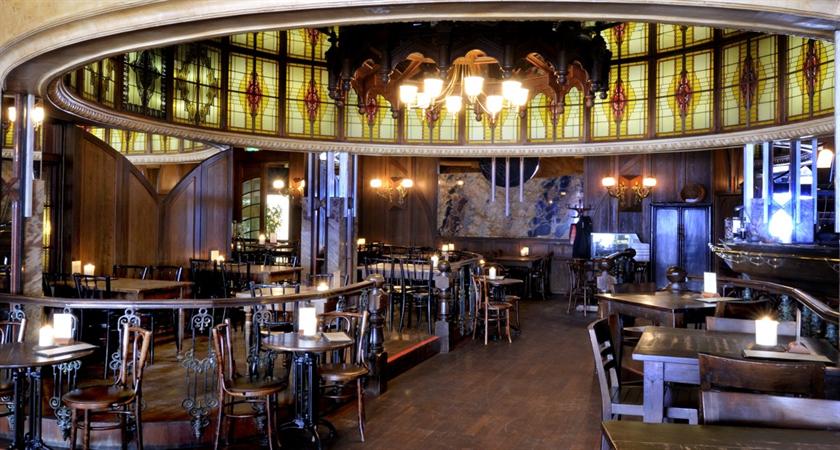 Queen Hotel