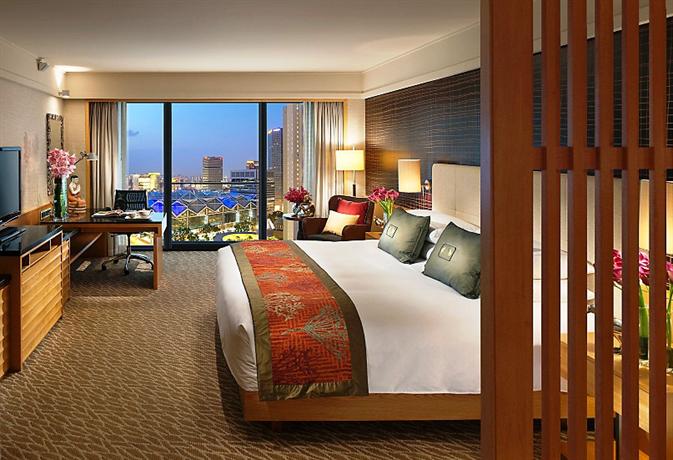 Mandarin Oriental Singapore Compare Deals