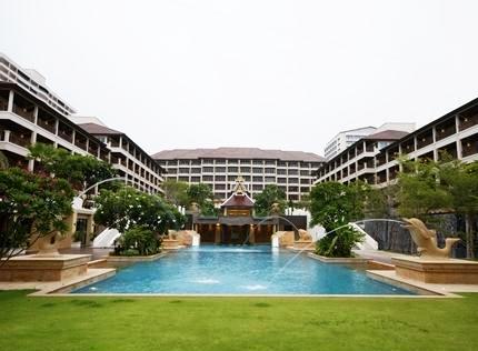 더 헤리티지 파타야 비치 리조트, The Heritage Pattaya Beach Resort