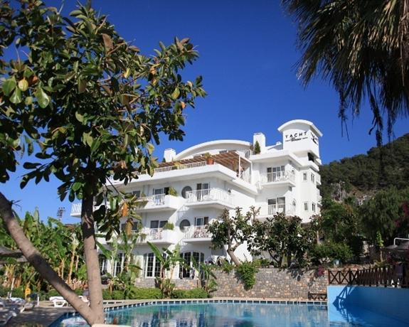 Yacht Classic Hotel - Boutique Class