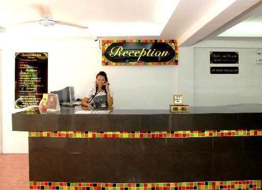 Phuket Guest Friendly Hotels - Boomerang Inn