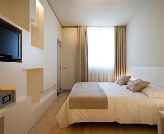 Eos Hotel