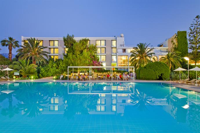 Caravia Beach Hotel & Bungalows