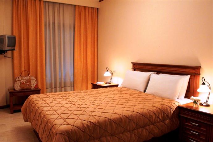 Famissi Hotel