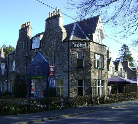 Loch Kinord Hotel Dinnet