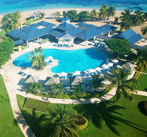 Jewel Runaway Bay Beach & Golf Resort