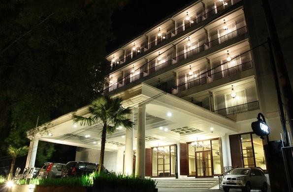 Royal Hotel Bogor Compare Deals