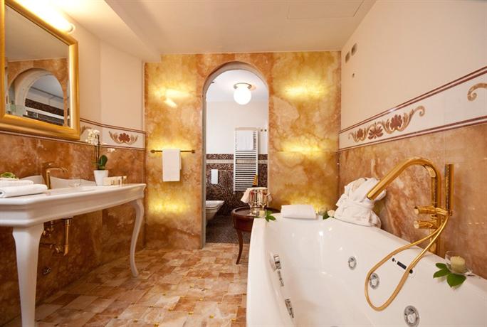 Grand Hotel Italia Cluj Napoca Compare Deals