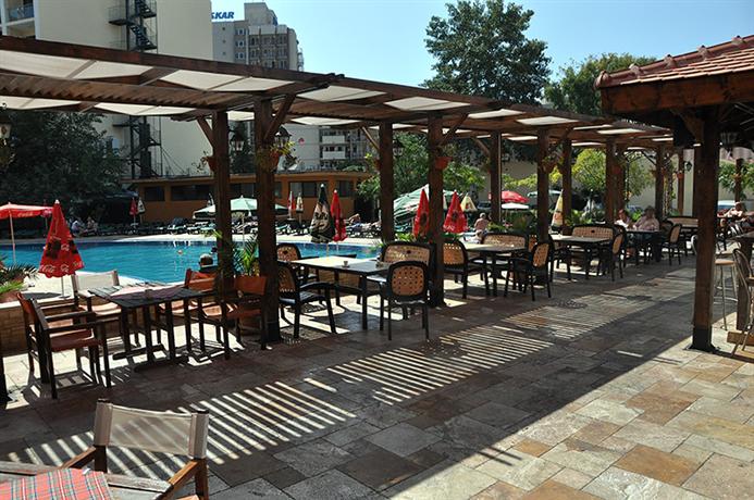 Hotel Mena Palace