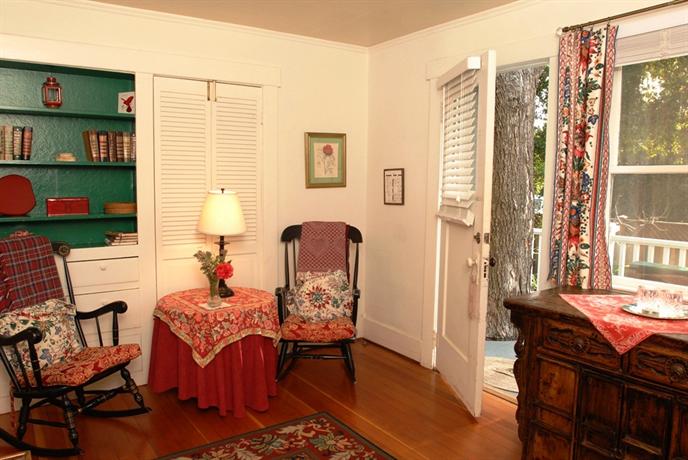 Secret Garden Inn Cottages Santa Barbara Compare Deals