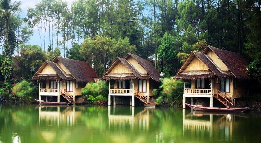 Kampung Sampireun Resort & Spa, Garut - Compare Deals