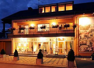 Haus Am Fluss, Mehring - Compare Deals