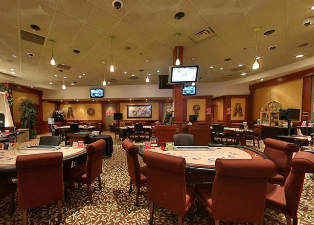 deerfoot inn and casino restaurant