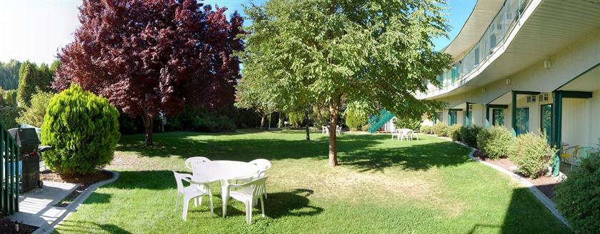 Summerland golf deals