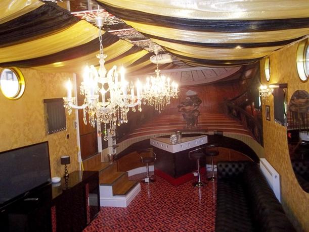 Titanic hotel deals