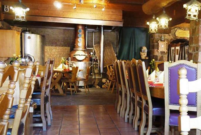 Hotel-Restaurant Im Spinnerhof, Sasbachwalden - Compare Deals