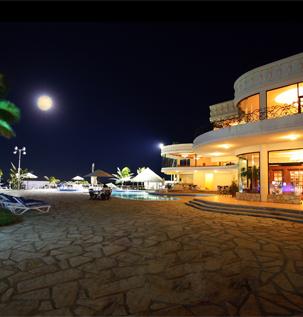 Hotel Arenas del Mar Resort