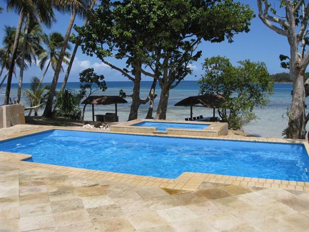 Pandanus Waterfront Apartments Port Vila