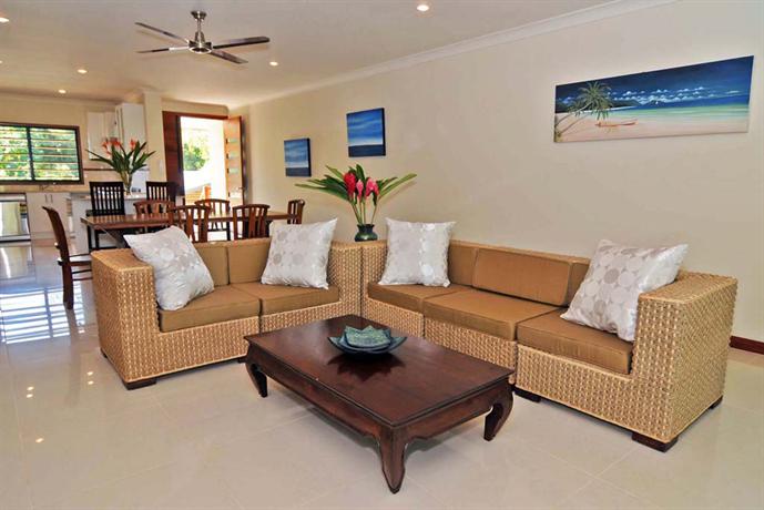 Pandanus Waterfront Apartments Port Vila