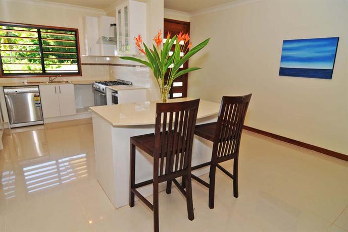 Pandanus Waterfront Apartments Port Vila