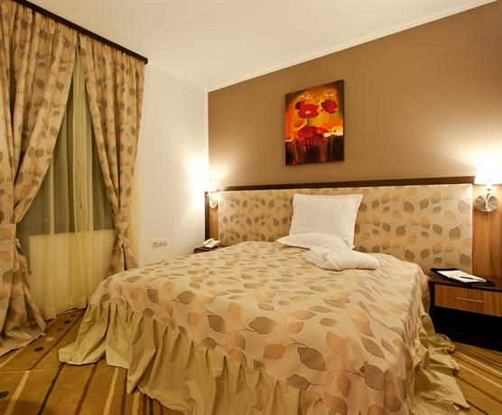 Earth & People Hotel & SPA