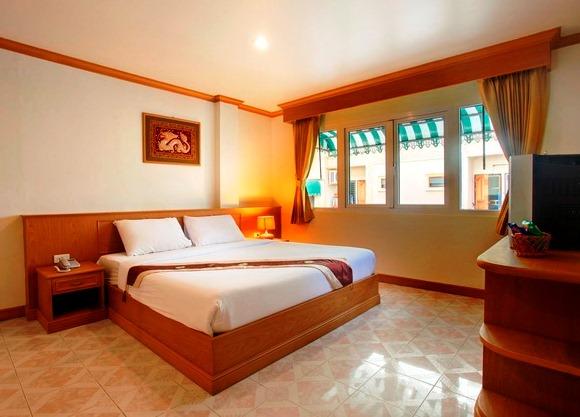 Phuket Guest Friendly Hotels - Casa Jip Guesthouse