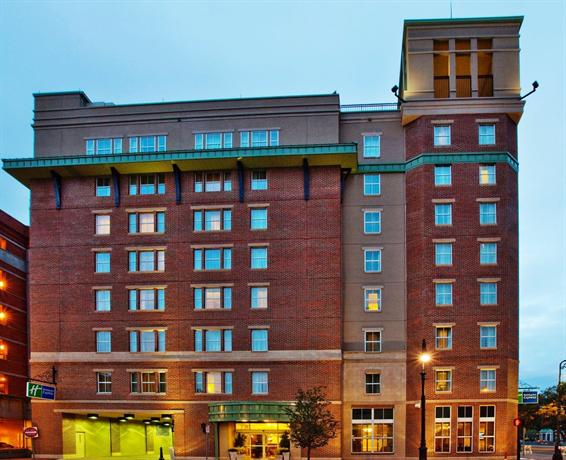 Holiday Inn Express Savannah-Historic District