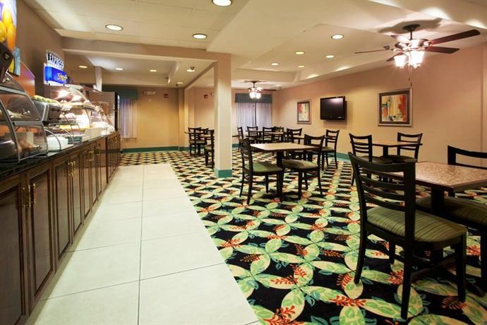 Holiday Inn Express Hotel & Suites Murrells Inlet